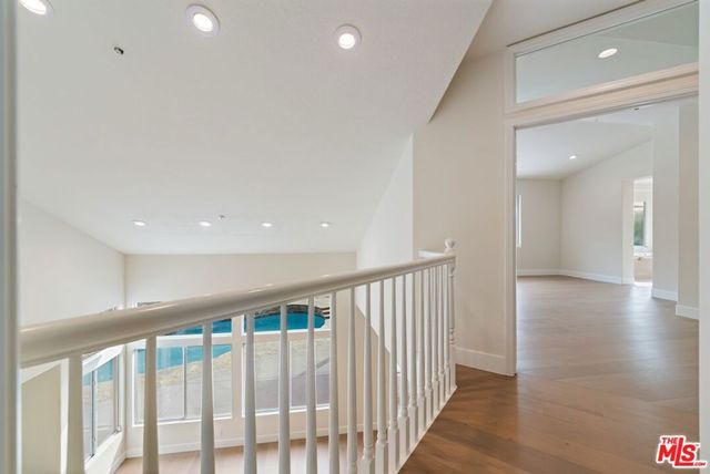 18500 Saint Moritz Drive, Tarzana, CA 91356