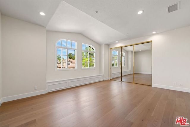 18500 Saint Moritz Drive, Tarzana, CA 91356