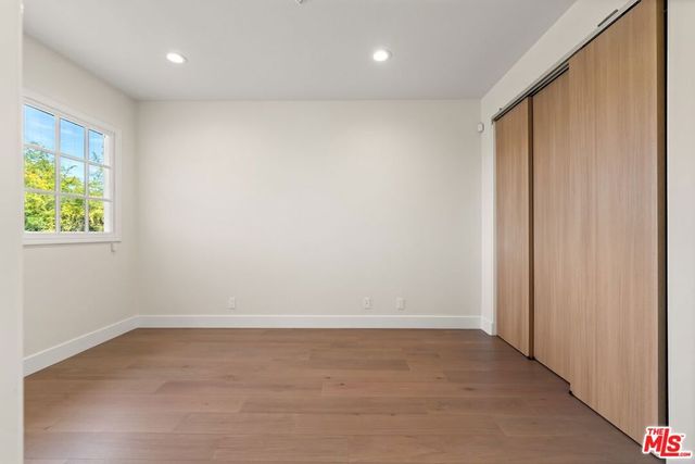 18500 Saint Moritz Drive, Tarzana, CA 91356