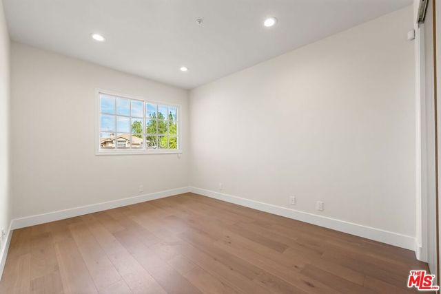 18500 Saint Moritz Drive, Tarzana, CA 91356