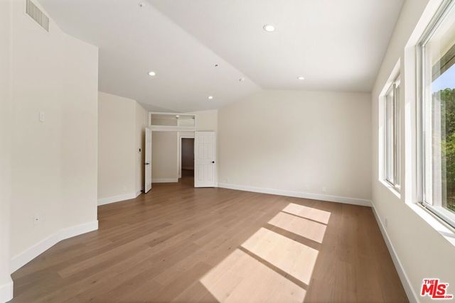 18500 Saint Moritz Drive, Tarzana, CA 91356