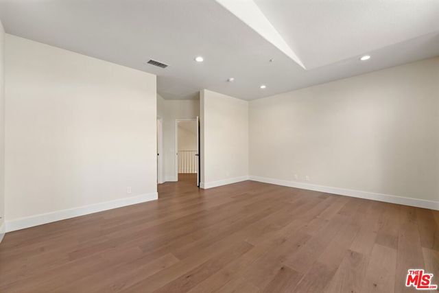 18500 Saint Moritz Drive, Tarzana, CA 91356