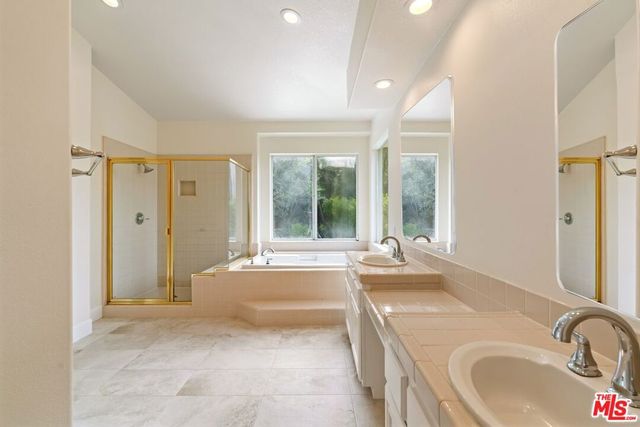 18500 Saint Moritz Drive, Tarzana, CA 91356