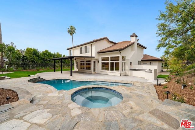 18500 Saint Moritz Drive, Tarzana, CA 91356