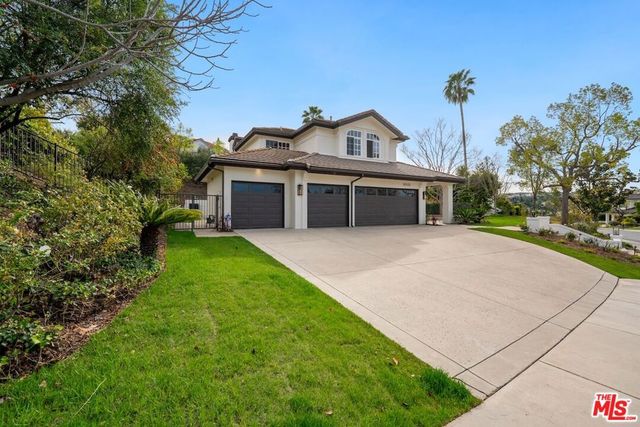 18500 Saint Moritz Drive, Tarzana, CA 91356