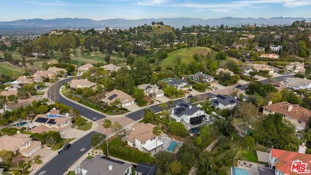 18500 Saint Moritz Drive, Tarzana, CA 91356