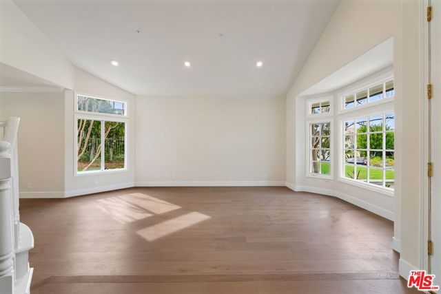 18500 Saint Moritz Drive, Tarzana, CA 91356