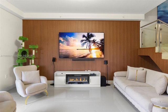 3040 N Ocean Blvd N101, Fort Lauderdale, FL 33308