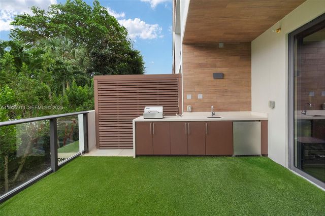 3040 N Ocean Blvd N101, Fort Lauderdale, FL 33308