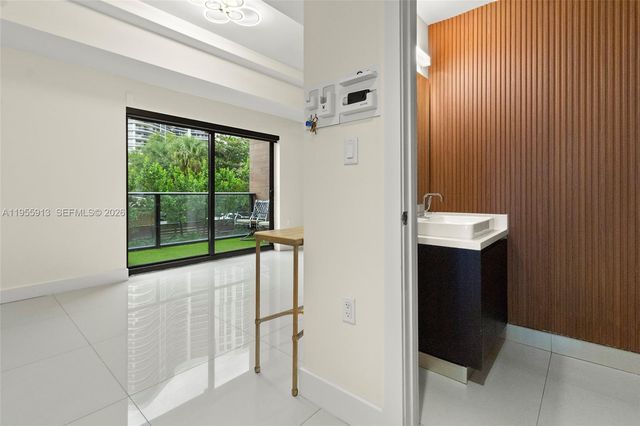 3040 N Ocean Blvd N101, Fort Lauderdale, FL 33308