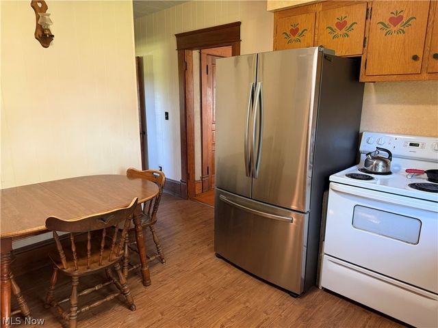 15760 N Palmyra Road, Diamond, OH 44429