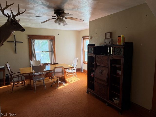 15760 N Palmyra Road, Diamond, OH 44429