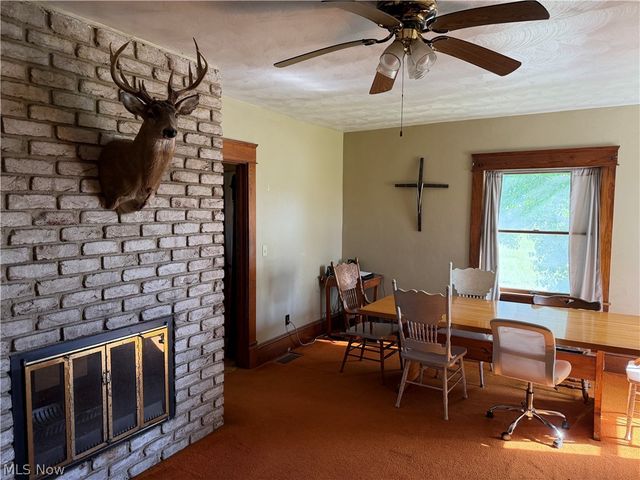 15760 N Palmyra Road, Diamond, OH 44429