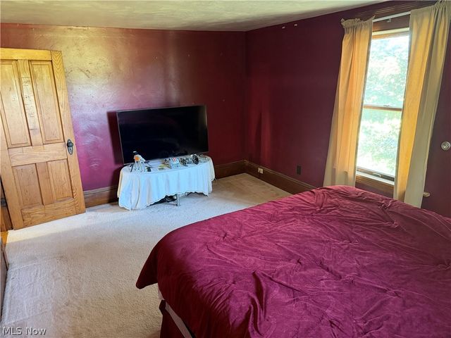 15760 N Palmyra Road, Diamond, OH 44429