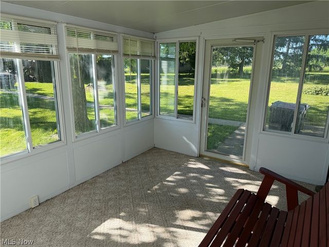 15760 N Palmyra Road, Diamond, OH 44429