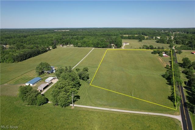 15760 N Palmyra Road, Diamond, OH 44429