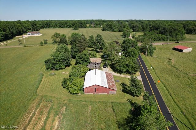 15760 N Palmyra Road, Diamond, OH 44429