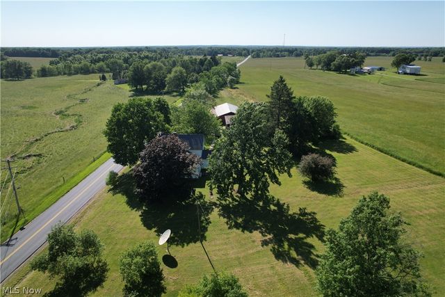 15760 N Palmyra Road, Diamond, OH 44429