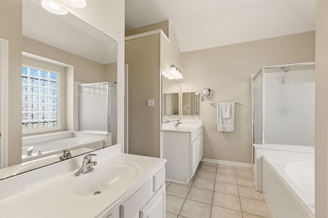 12718 Sienna Trails Drive, Tomball, TX 77377