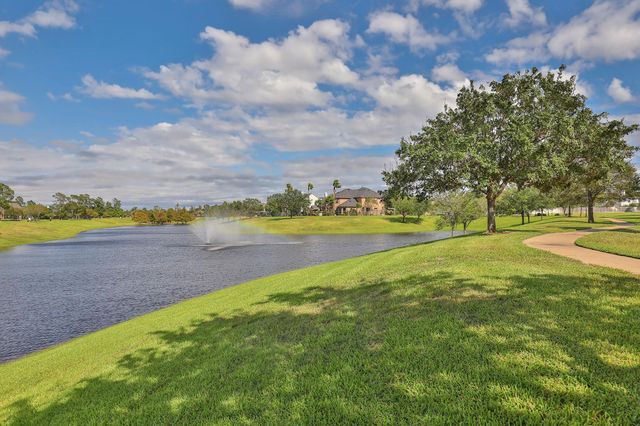 12718 Sienna Trails Drive, Tomball, TX 77377