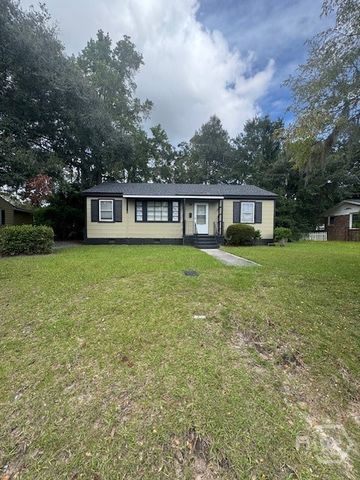 46 S Parkwood Drive, Savannah, GA 31404
