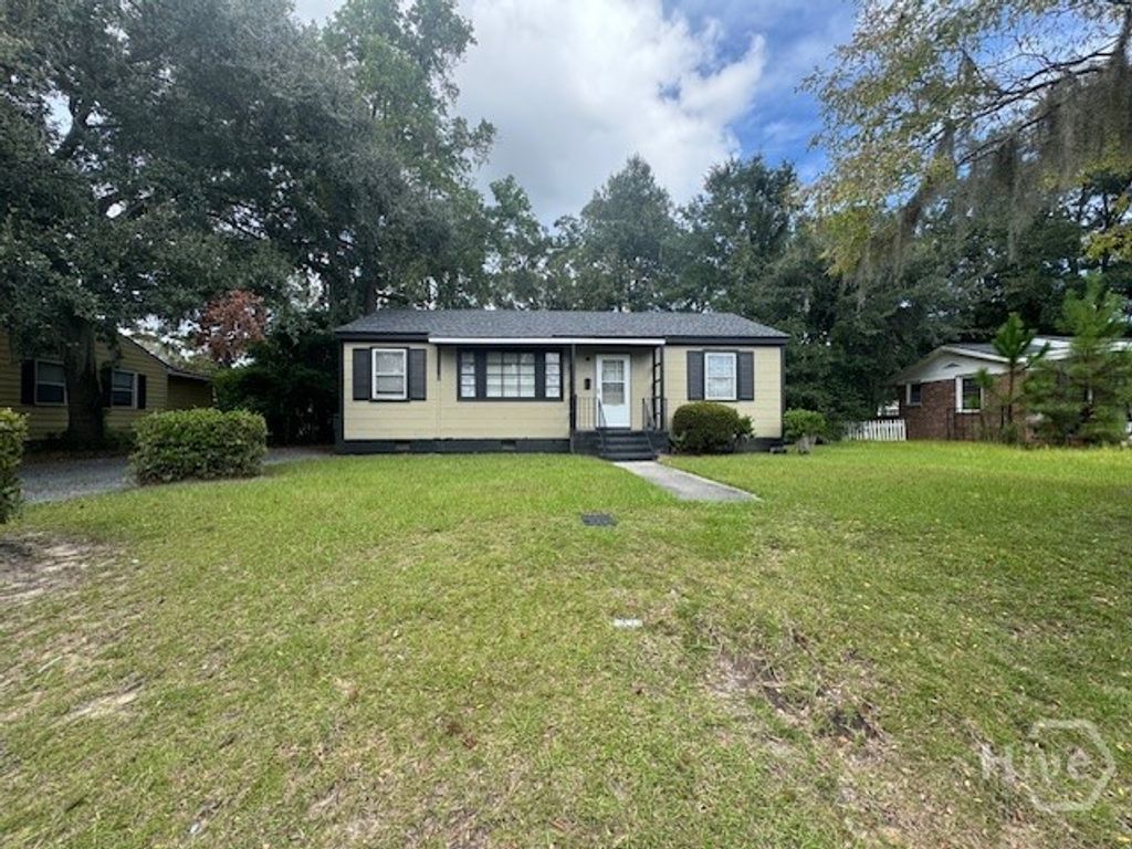 46 S Parkwood Drive, Savannah, GA 31404