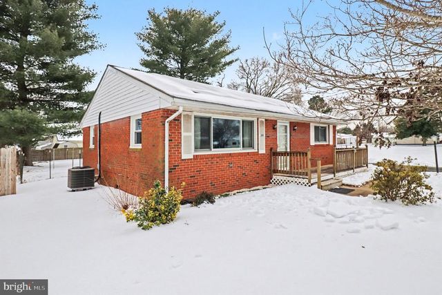 300 HAMILTON ST, Fredericksburg, VA 22408