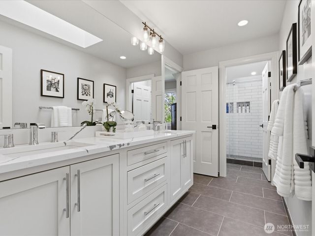 4235 91st Avenue NE, Yarrow Point, WA 98004