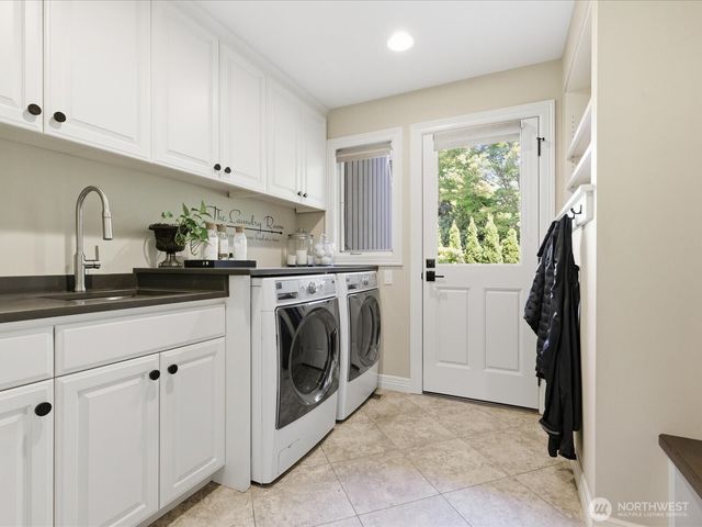 4235 91st Avenue NE, Yarrow Point, WA 98004