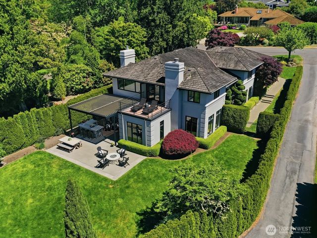 4235 91st Avenue NE, Yarrow Point, WA 98004