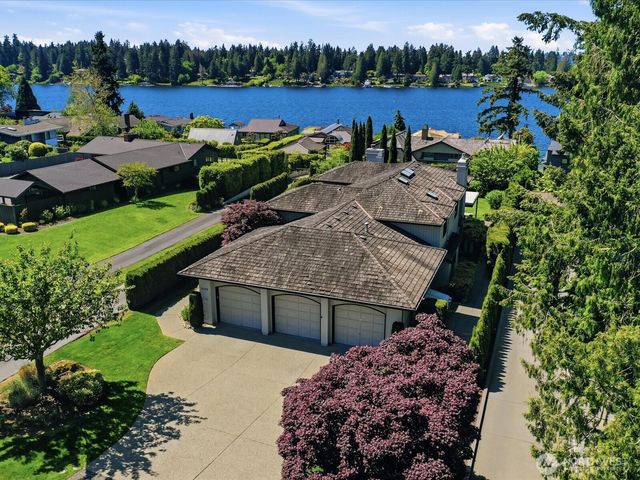 4235 91st Avenue NE, Yarrow Point, WA 98004