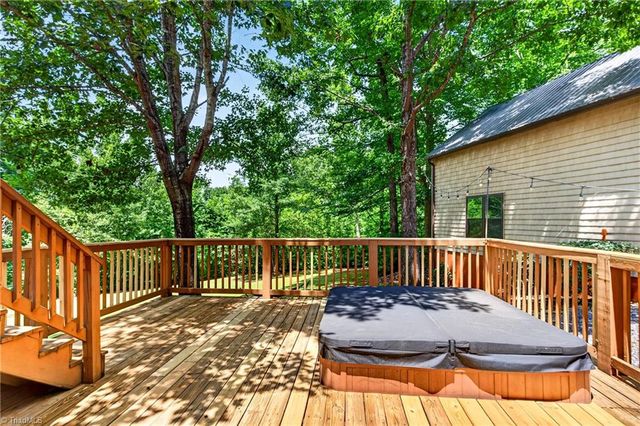 6075 N Church Street, Greensboro, NC 27455