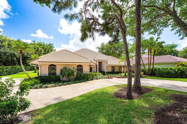 6 Tarrington Circle, Palm Beach Gardens, FL 33418