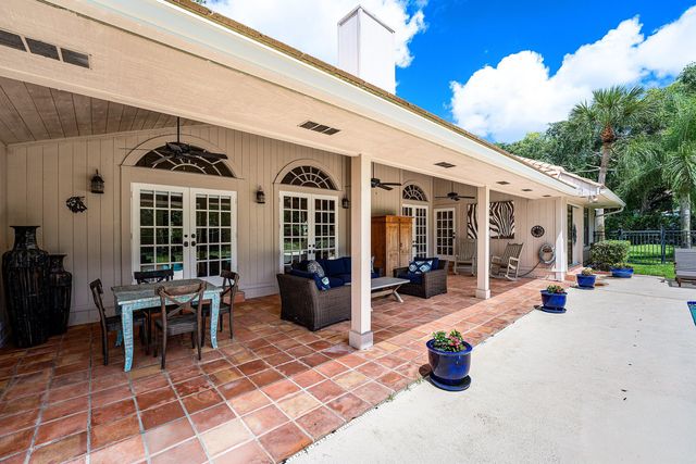 6 Tarrington Circle, Palm Beach Gardens, FL 33418