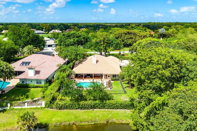 6 Tarrington Circle, Palm Beach Gardens, FL 33418