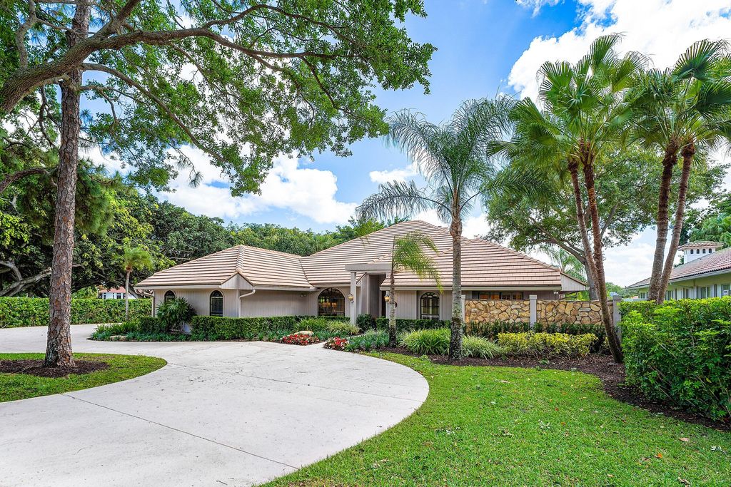 6 Tarrington Circle, Palm Beach Gardens, FL 33418