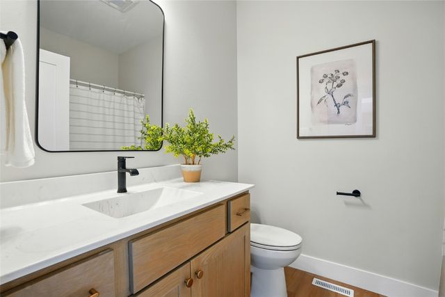 1002 Croell Avenue, Tiffin, IA 52340