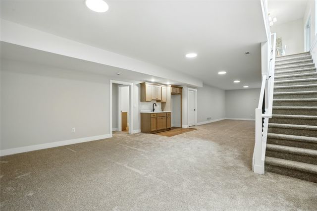 1002 Croell Avenue, Tiffin, IA 52340