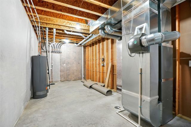 1002 Croell Avenue, Tiffin, IA 52340