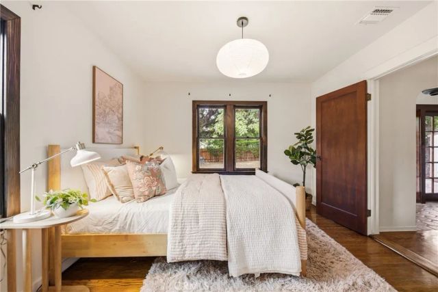 1839 N Michigan, Pasadena, CA 91104