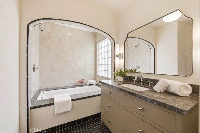 1839 N Michigan, Pasadena, CA 91104