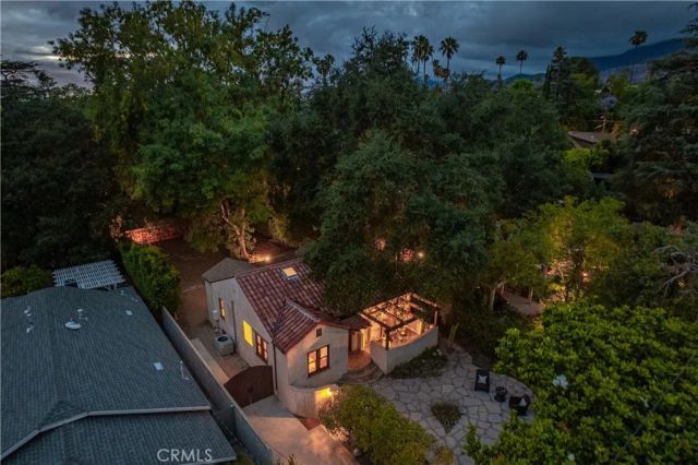 1839 N Michigan, Pasadena, CA 91104