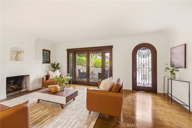 1839 N Michigan, Pasadena, CA 91104