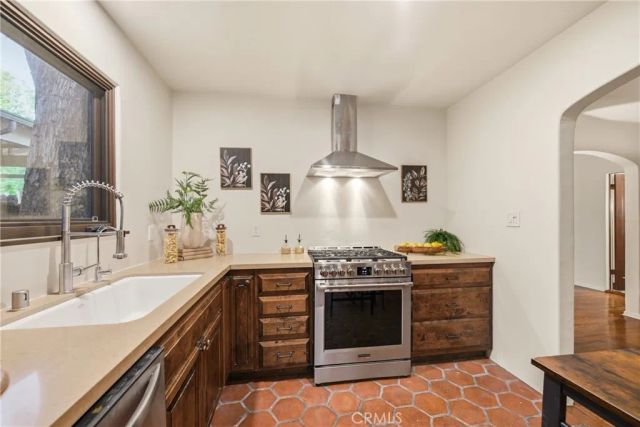1839 N Michigan, Pasadena, CA 91104