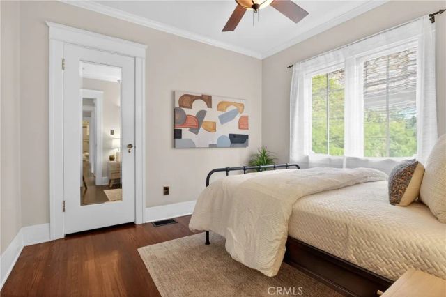 902 E Olive Avenue, Burbank, CA 91501