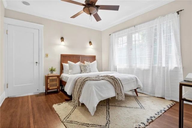 902 E Olive Avenue, Burbank, CA 91501