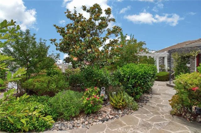 902 E Olive Avenue, Burbank, CA 91501