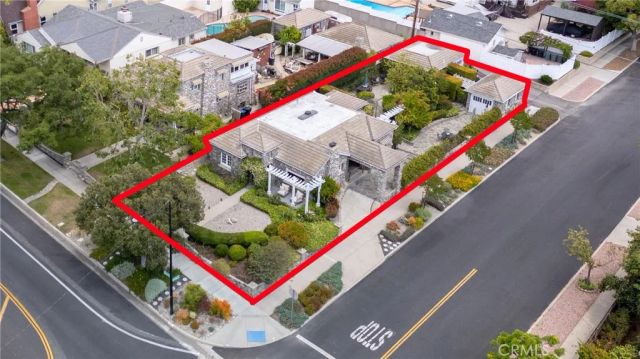 902 E Olive Avenue, Burbank, CA 91501