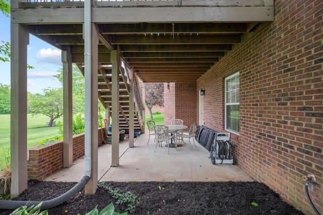 137 Inverness Drive, Georgetown, KY 40324