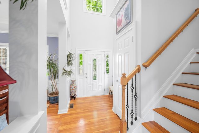 137 Inverness Drive, Georgetown, KY 40324